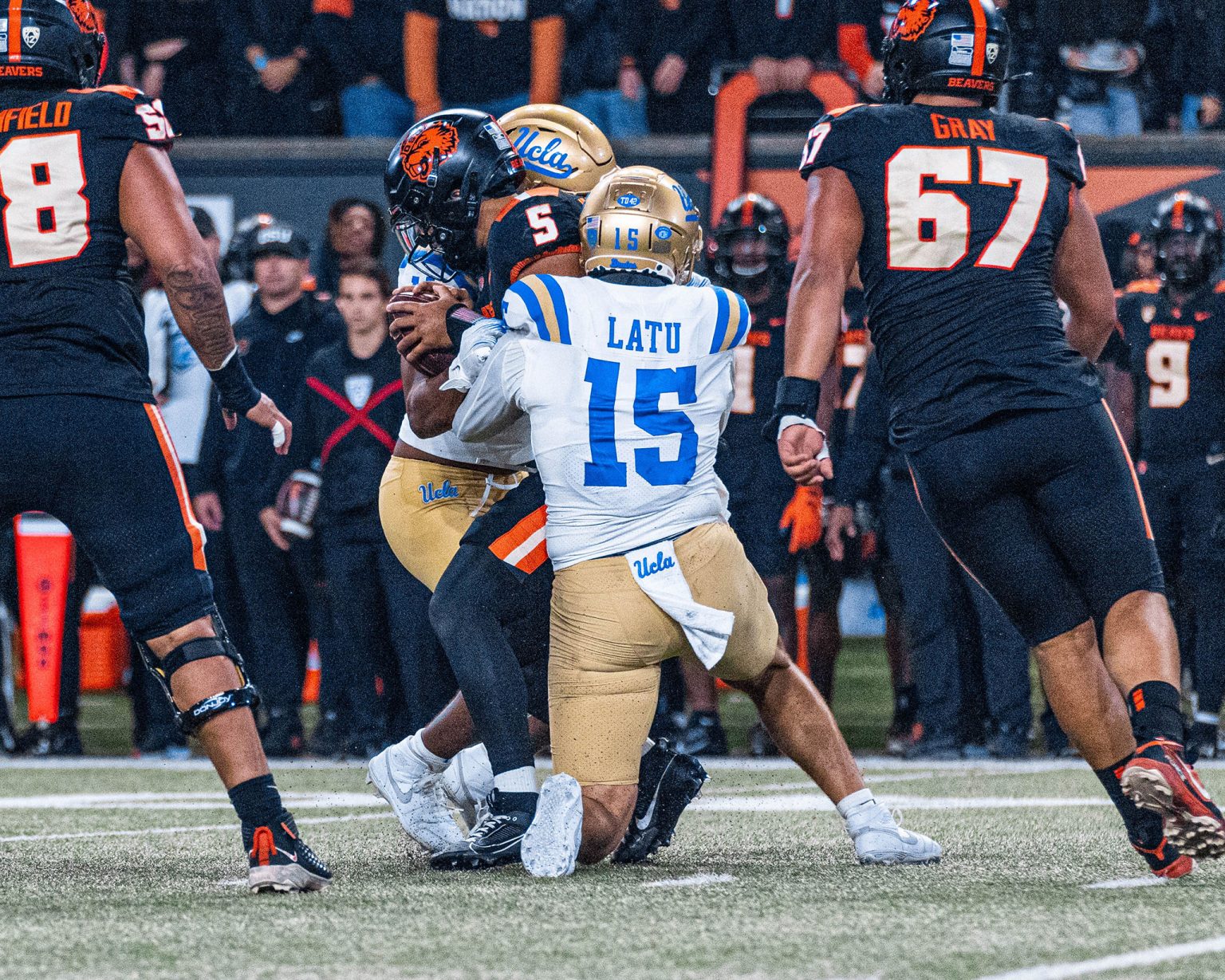 Uclas Laiatu Latu Nominated For Capital One Orange Bowl Fwaa Courage